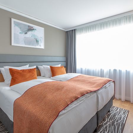 Holiday Inn Berlin Airport - Conference Centre By Ihg Schoenefeld Exterior photo