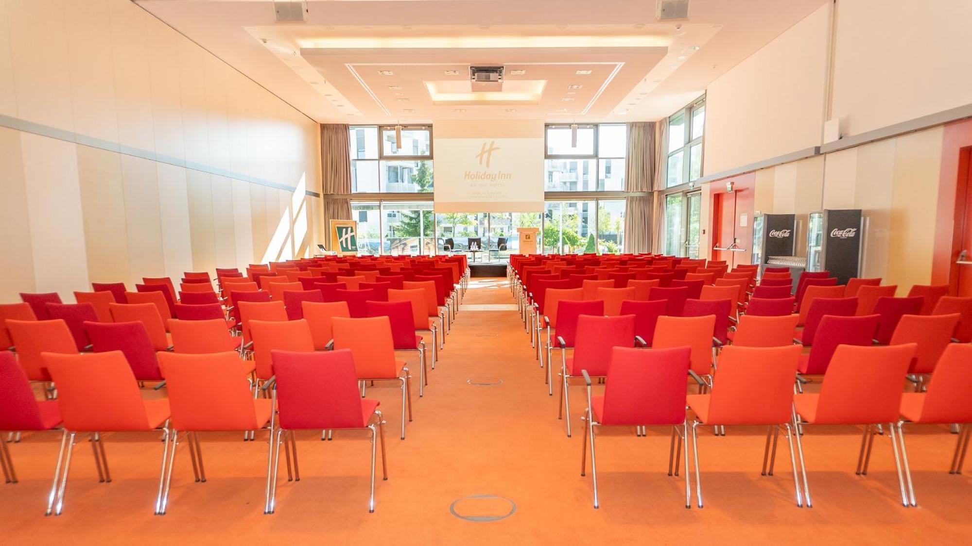 Holiday Inn Berlin Airport - Conference Centre By Ihg Schoenefeld Exterior photo